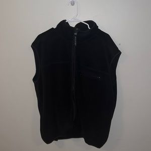 Zip up Cheetah vest (black)